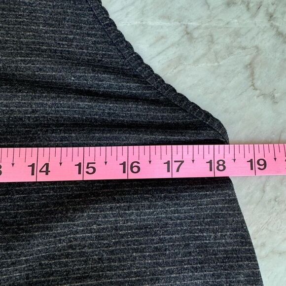 Lululemon 105 F Singlet Laser-Cut heathered Black/black size M racerback top - Picture 5 of 7